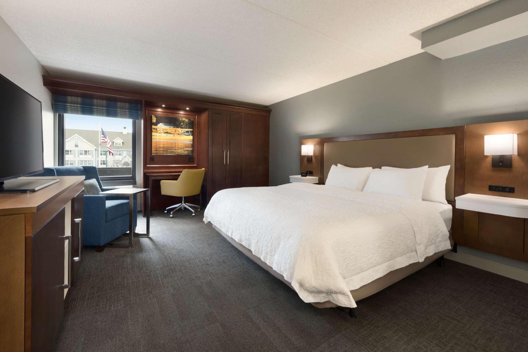 Hampton Inn Appleton-Fox River Mall Area Bagian luar foto