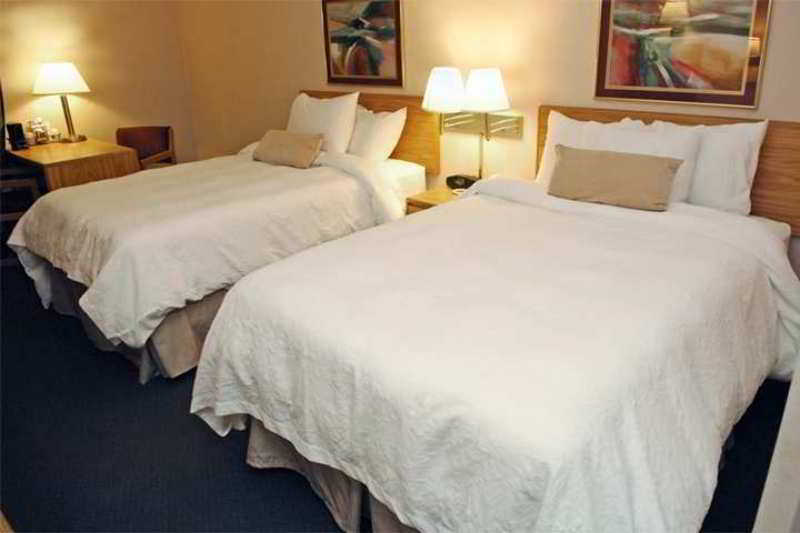 Hampton Inn Appleton-Fox River Mall Area Ruang foto