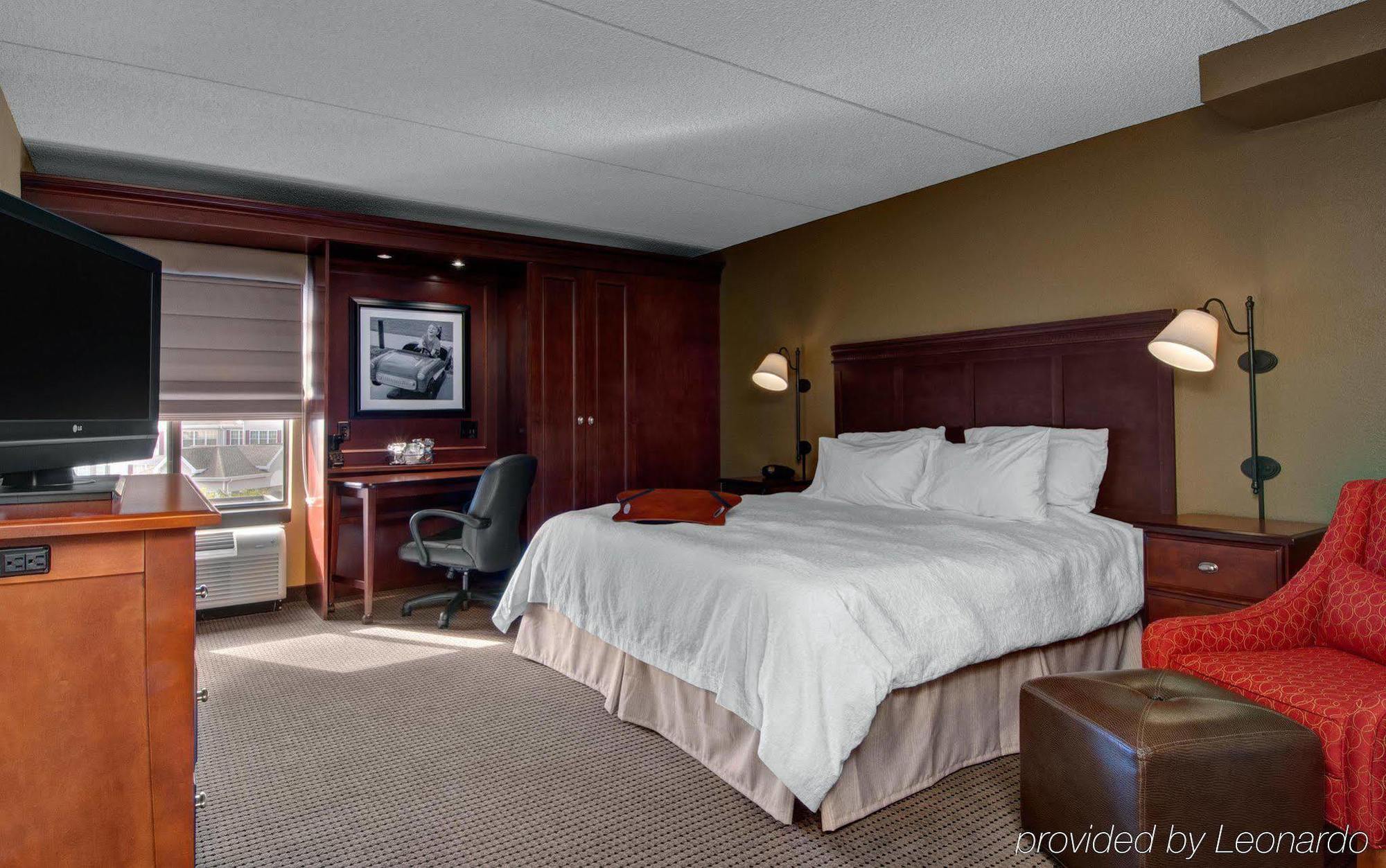Hampton Inn Appleton-Fox River Mall Area Bagian luar foto