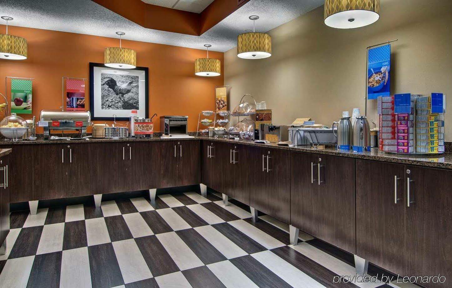 Hampton Inn Appleton-Fox River Mall Area Bagian luar foto